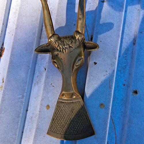 Gold metallic metal goat - gold,